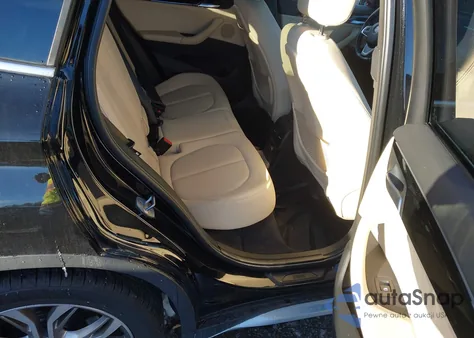 2017 BMW X1 xDrive28I z USA, uszkodzony, nr VIN WBXHT3C30H5F71445